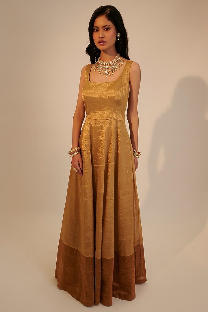 Gold Zari Tissue Wedding Anarkali Set by Sheela Suthar at Pernia's Pop Up Shop