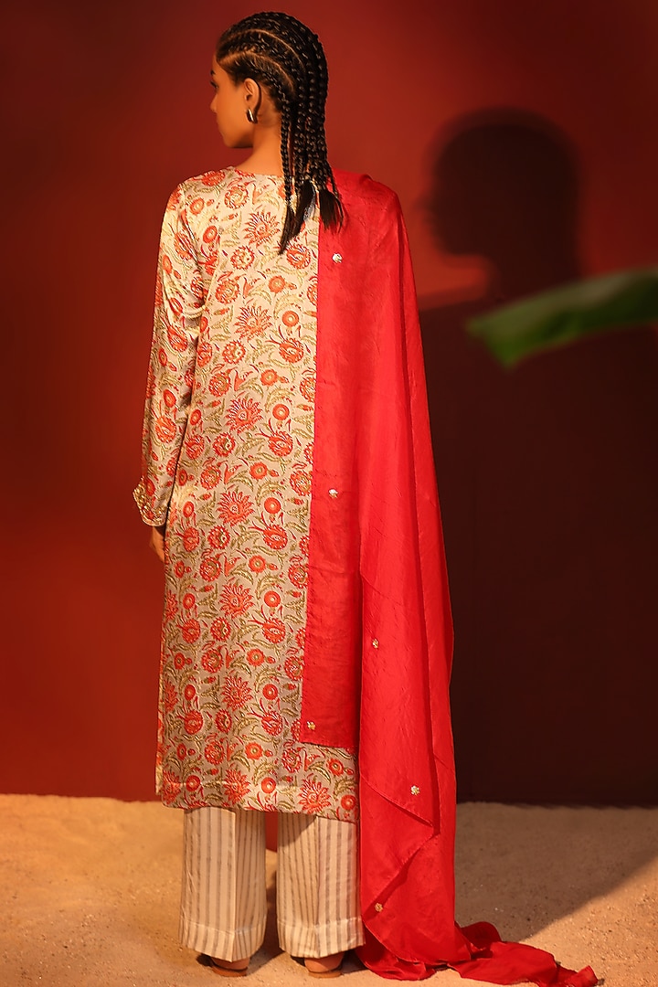 Grey Pure Satin Hand Block Printed & Embroidered Kurta Set by Shetab Kazmi at Pernia's Pop Up Shop