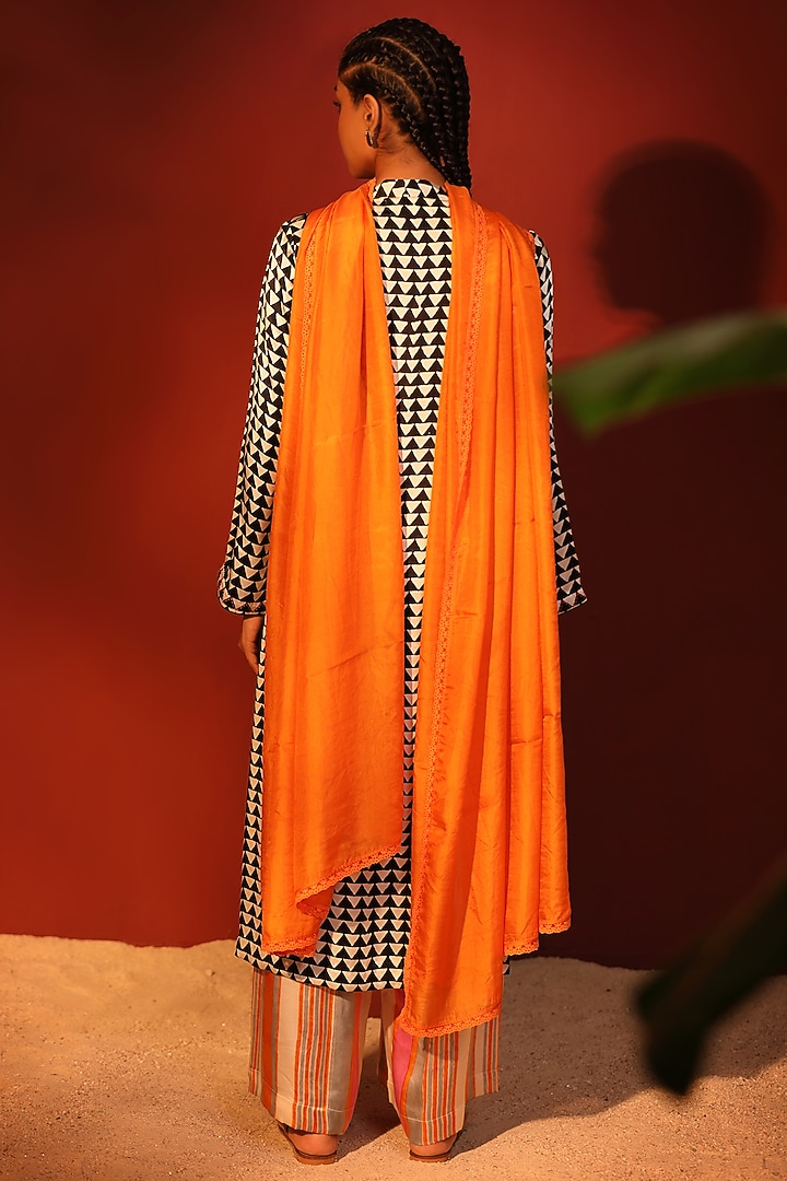 Black Pure Satin Hand Block Printed & Embroidered Kurta Set by Shetab Kazmi at Pernia's Pop Up Shop