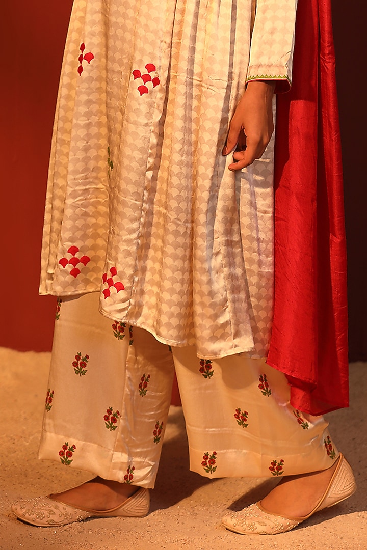 Cream Pure Satin Hand Block Printed & Embroidered Tunic Set by Shetab Kazmi at Pernia's Pop Up Shop