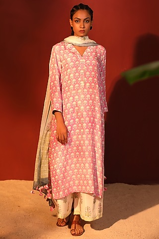Pink Pure Silk Hand Block Printed Kurta Set by Shetab Kazmi