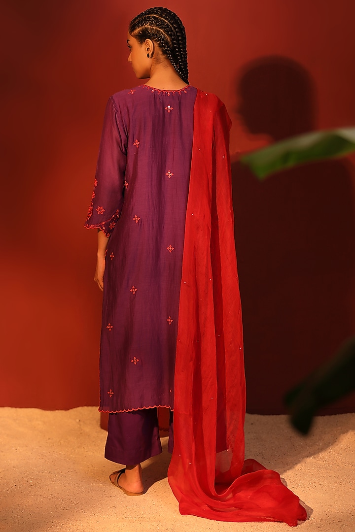 Purple Mul Chanderi Hand Embroidered A-Line Kurta Set by Shetab Kazmi at Pernia's Pop Up Shop