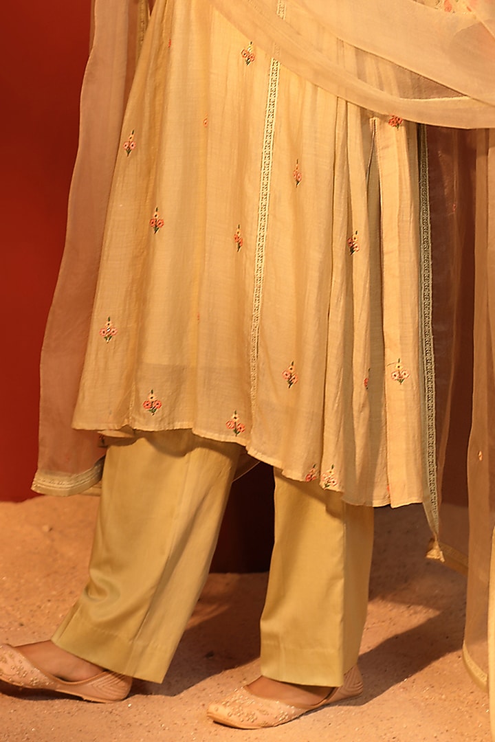 Mint Green Mul Chanderi Hand Embroidered Tunic Set by Shetab Kazmi at Pernia's Pop Up Shop