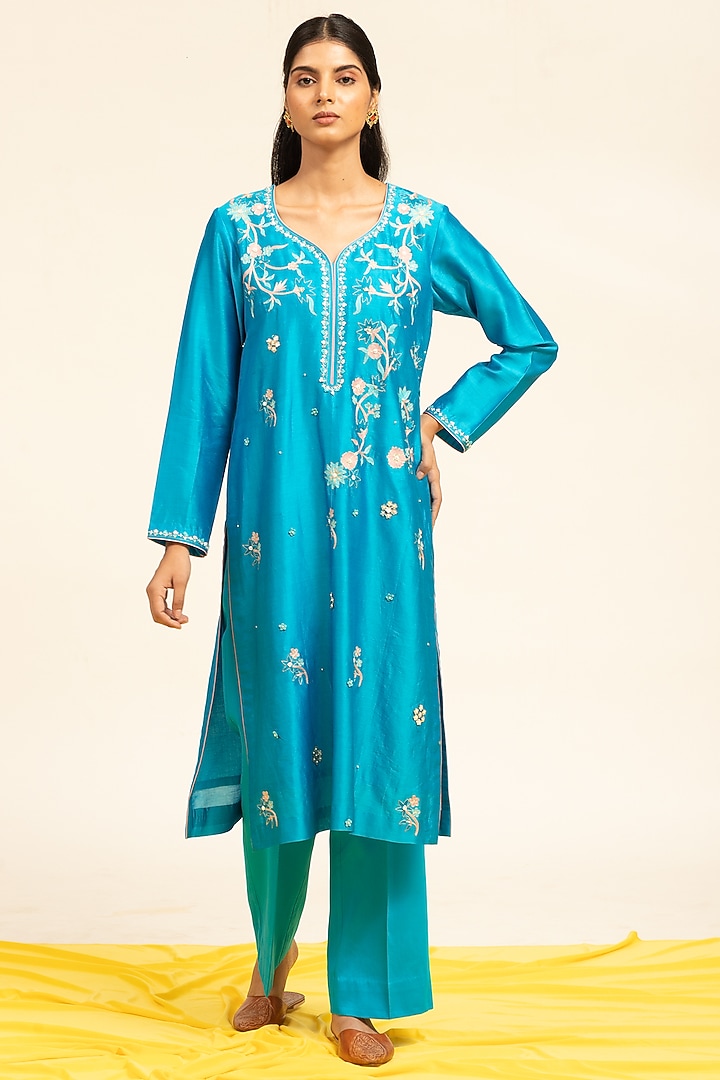 Turquoise Blue Pure Chanderi Machine & Hand Embroidered Kurta Set by Shetab Kazmi at Pernia's Pop Up Shop