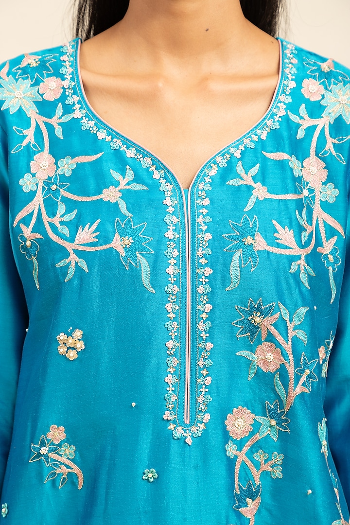 Turquoise Blue Pure Chanderi Machine & Hand Embroidered Kurta Set by Shetab Kazmi at Pernia's Pop Up Shop