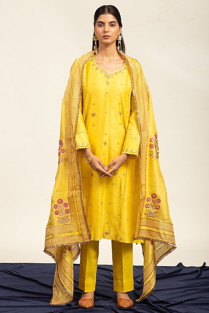 Yellow Pure Chanderi Hand Embroidered Kurta Set by Shetab Kazmi