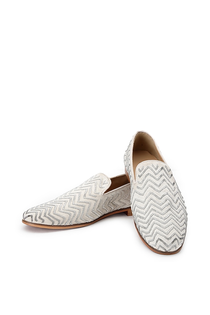 Ivory Velvet Hand Embroidered Slip-On Shoes by SHUTIQ at Pernia's Pop Up Shop