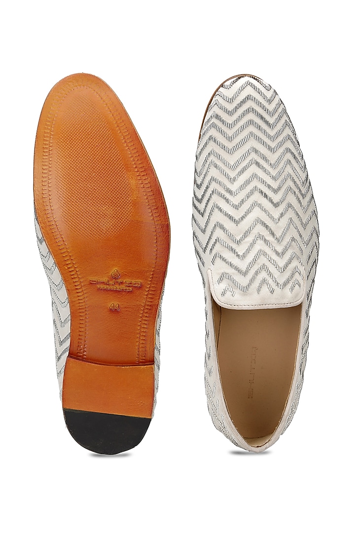 Ivory Velvet Hand Embroidered Slip-On Shoes by SHUTIQ at Pernia's Pop Up Shop
