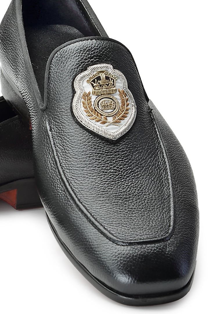 Black Leather Hand Embroidered Slip-On Shoes by SHUTIQ at Pernia's Pop Up Shop