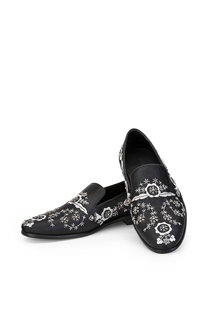 Black & Silver Silk Hand Embroidered Slip-On Shoes by SHUTIQ at Pernia's Pop Up Shop