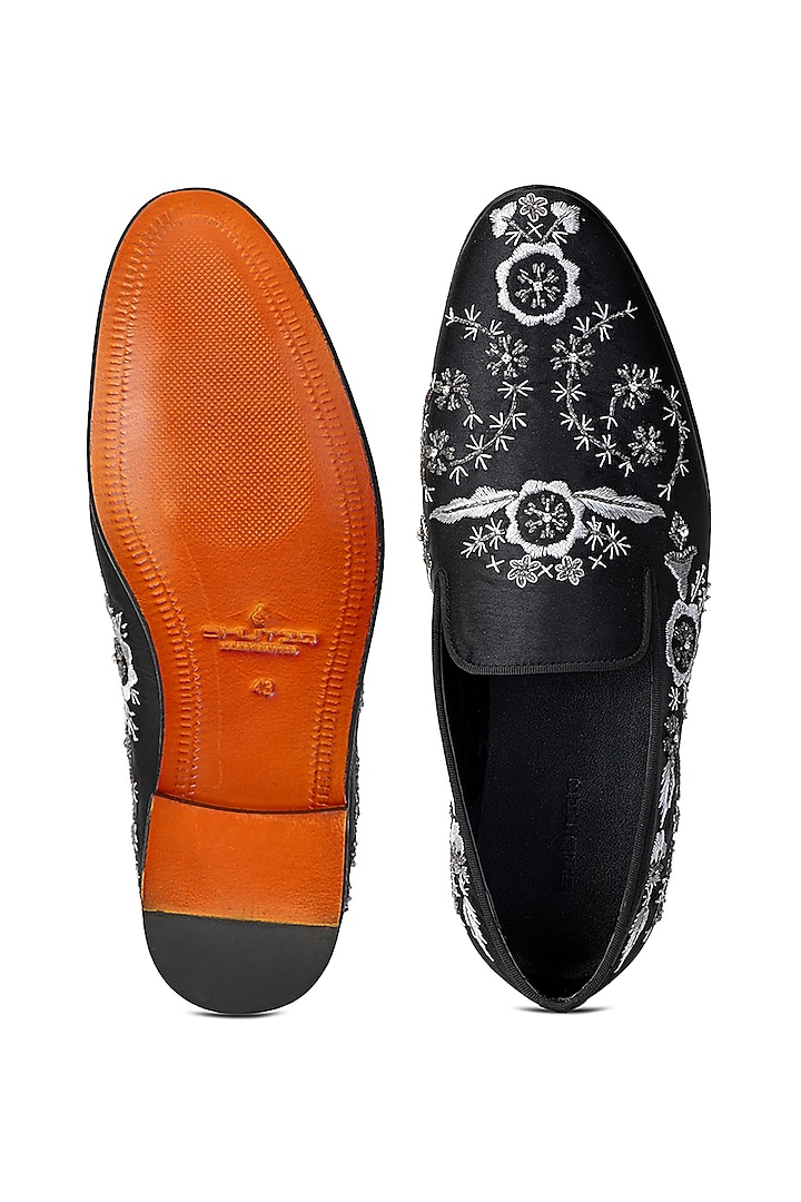 Black & Silver Silk Hand Embroidered Slip-On Shoes by SHUTIQ at Pernia's Pop Up Shop