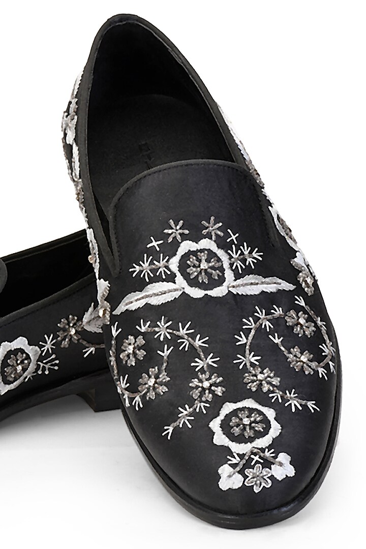 Black & Silver Silk Hand Embroidered Slip-On Shoes by SHUTIQ at Pernia's Pop Up Shop