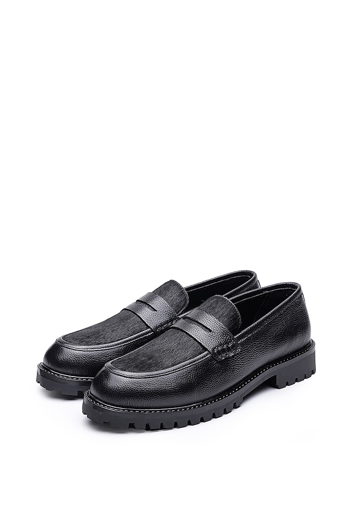 Black Leather Slip-Ons Shoes by SHUTIQ