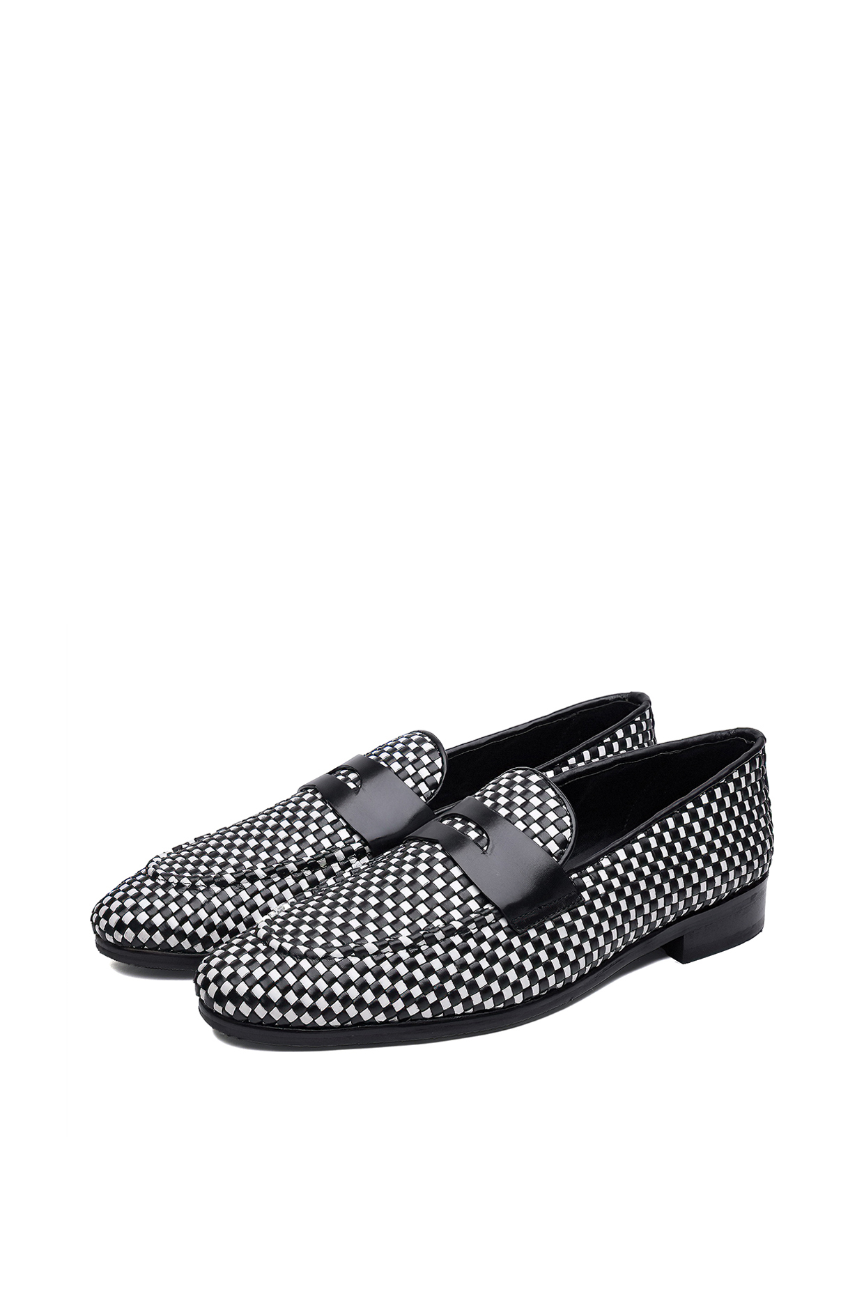 Black & White Leather Slip-On Shoes by SHUTIQ