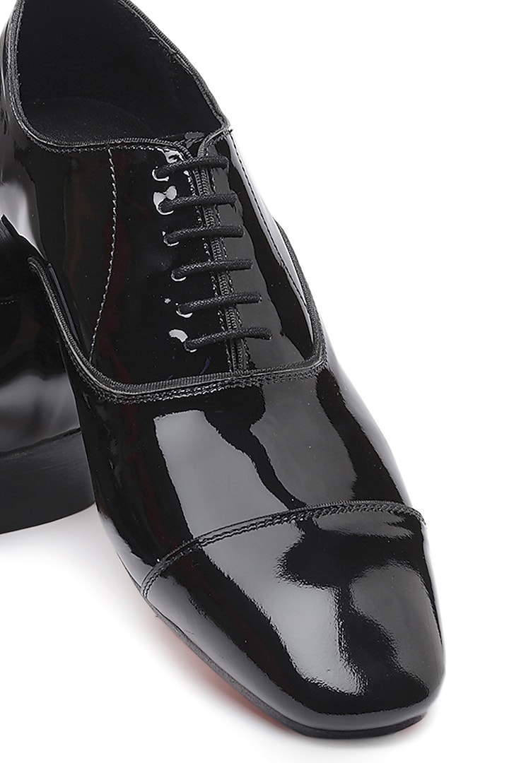 Black Patent Leather Lace-Up Shoes by SHUTIQ at Pernia's Pop Up Shop