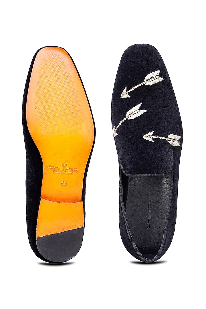 Black Velvet Hand Embroidered Slip-On Shoes by SHUTIQ at Pernia's Pop Up Shop