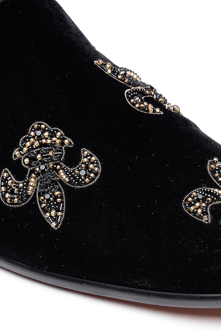 Black Velvet Hand Embroidered Slip-On Shoes by SHUTIQ at Pernia's Pop Up Shop