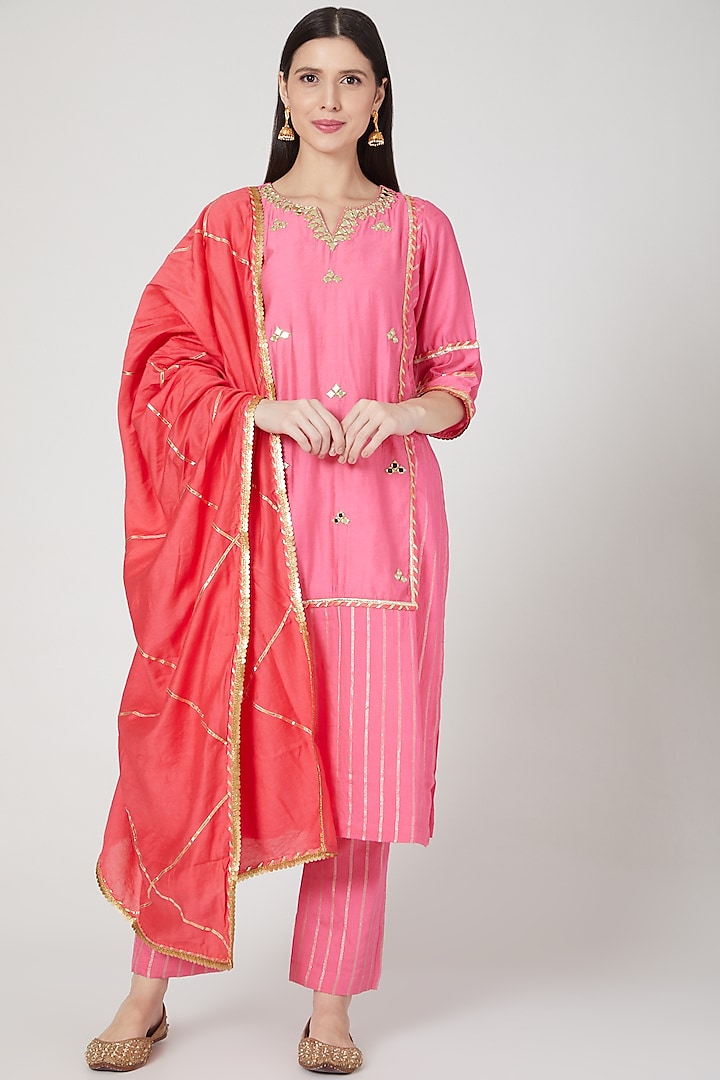 Pink Embellished Kurta Set by Shree Tatvam