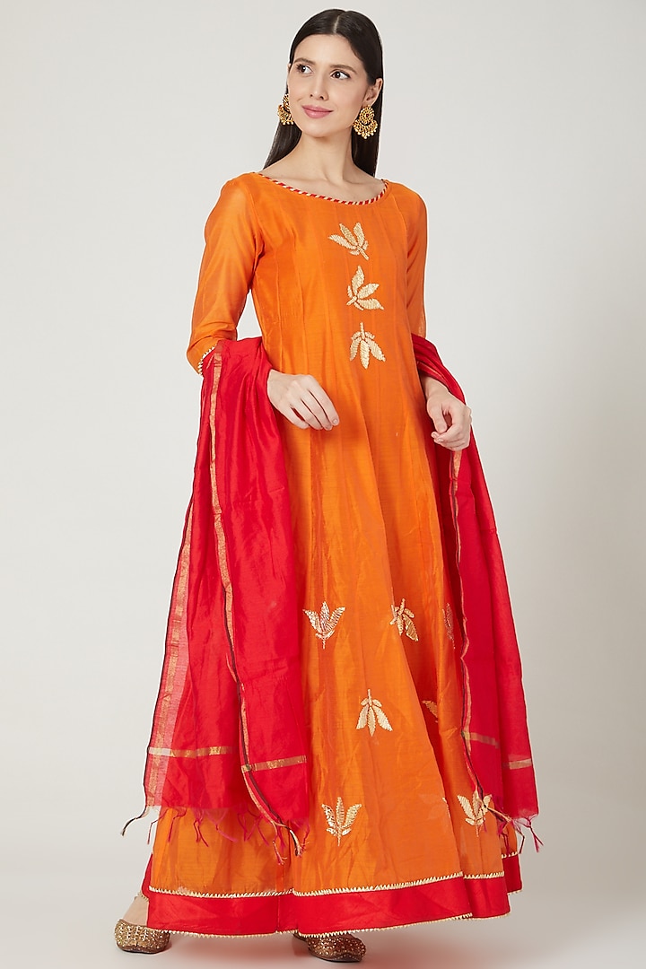 Orange Floral Anarkali Kurta Set by Shree Tatvam