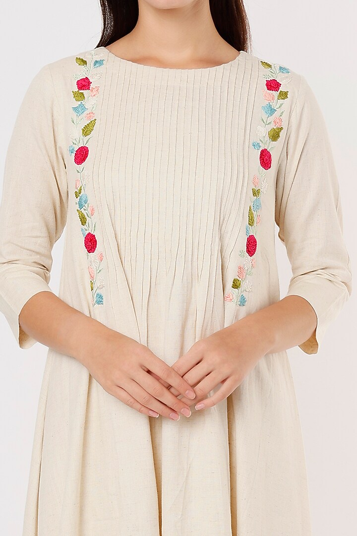 Off-White Embroidered Summer Dress by Shree Tatvam at Pernia's Pop Up Shop