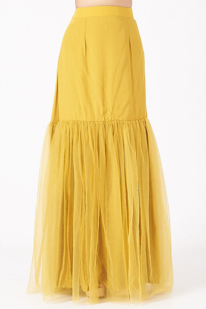 Mustard Yellow Embroidered Wedding Lehenga Set by Shweta Aggarwal at Pernia's Pop Up Shop
