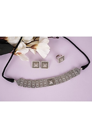 Silver Finish Handcrafted Necklace Set In Sterling Silver by Shyle