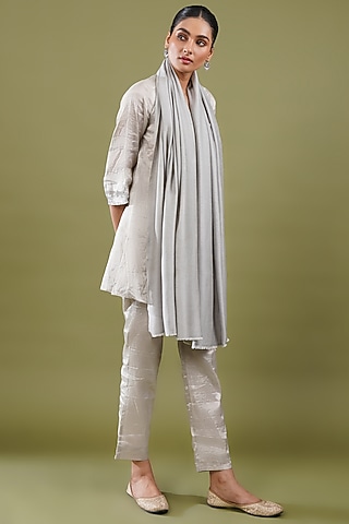 Light Grey Wool Blend Reversible Stole by Shaza