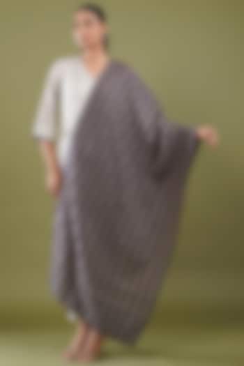 Dark Blue Fine Count Wool Checkered Reversible Stole by Shaza at Pernia's Pop Up Shop