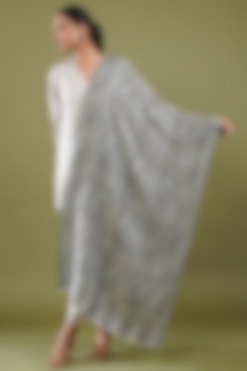 Grey Wool Blend Kani Stole by Shaza at Pernia's Pop Up Shop