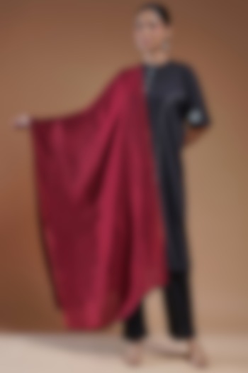 Maroon Fine Count Wool Stole by Shaza at Pernia's Pop Up Shop