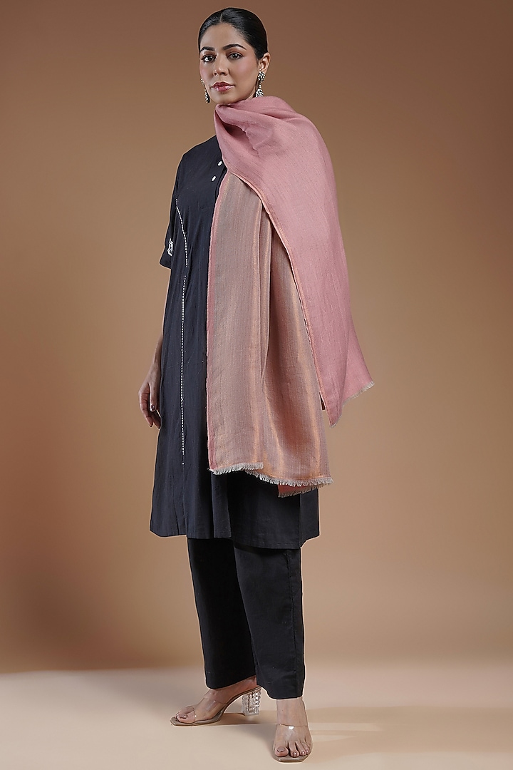 Pink & Soft Gold Fine Count Wool Reversible Stole by Shaza at Pernia's Pop Up Shop
