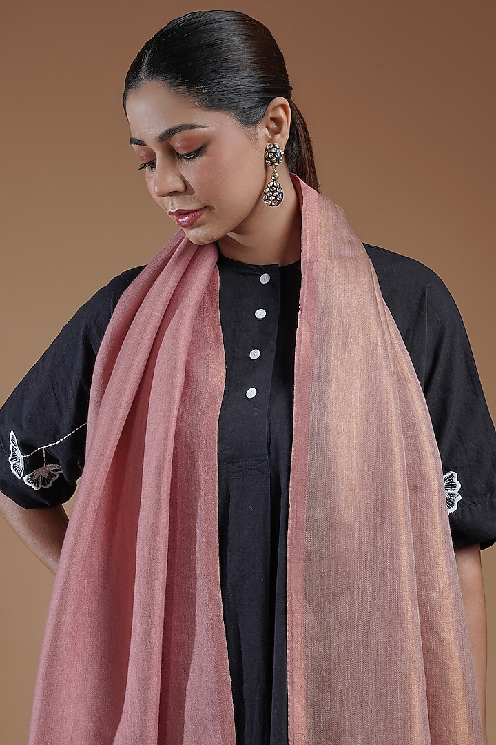 Pink & Soft Gold Fine Count Wool Reversible Stole by Shaza at Pernia's Pop Up Shop
