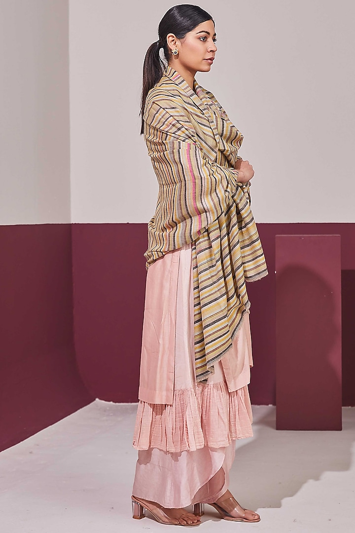 Black & Cream Handloom Pashmina Woven Shawl by Shaza