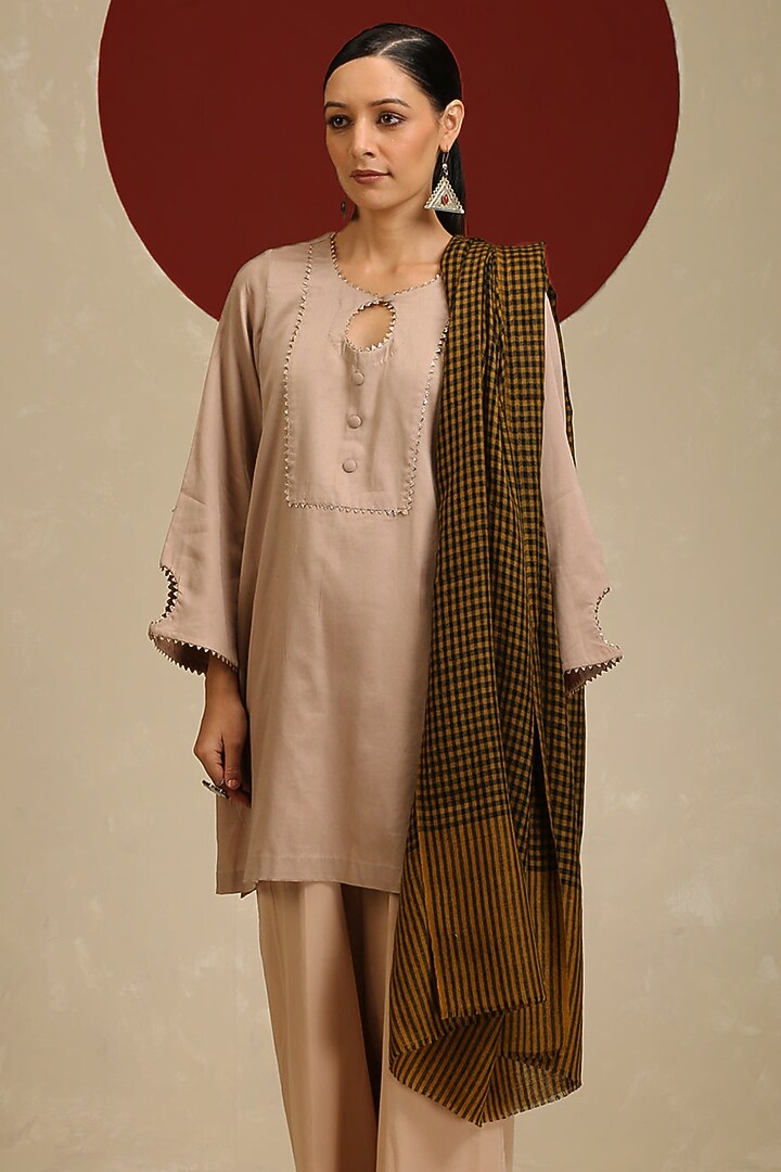 Ochre & Black Handloom Pashmina Hand Woven Embroidered Shawl by Shaza at Pernia's Pop Up Shop