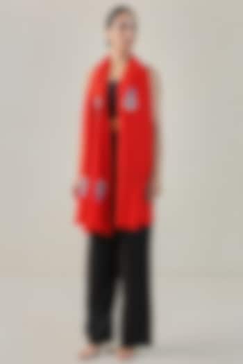 Red Pashmina Motif Machine Embroidered Stole by Shaza at Pernia's Pop Up Shop