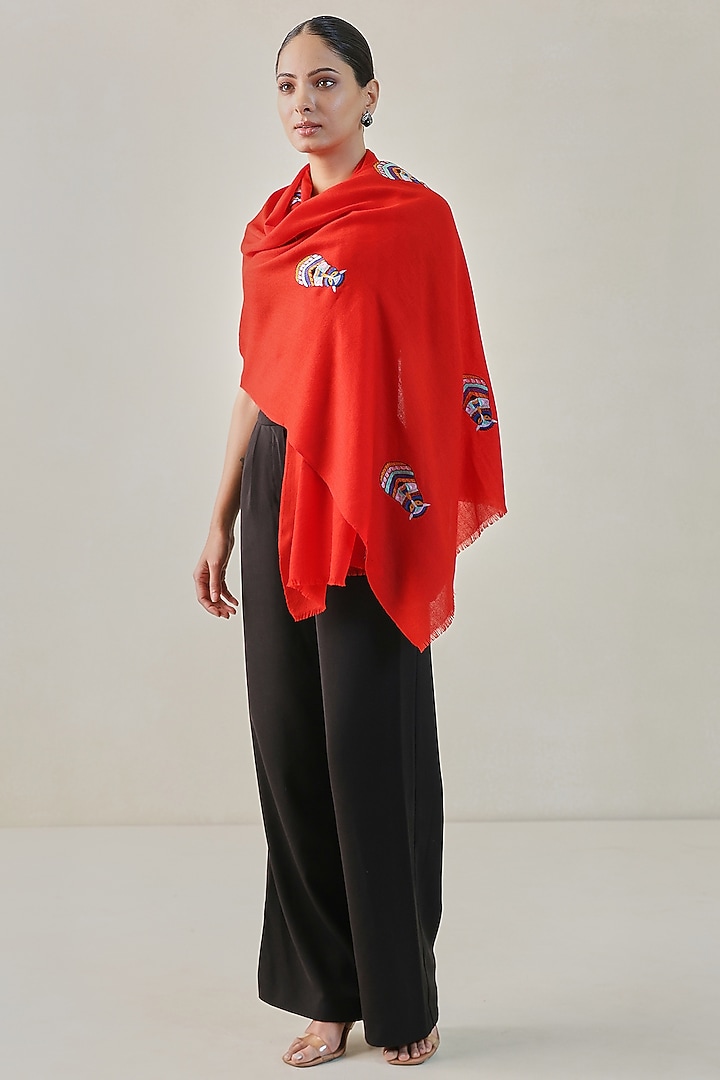 Red Pashmina Motif Machine Embroidered Stole by Shaza at Pernia's Pop Up Shop