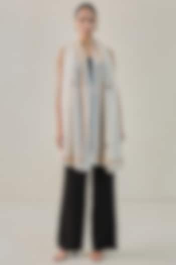 Ivory Pashmina Floral Machine Embroidered Stole by Shaza at Pernia's Pop Up Shop