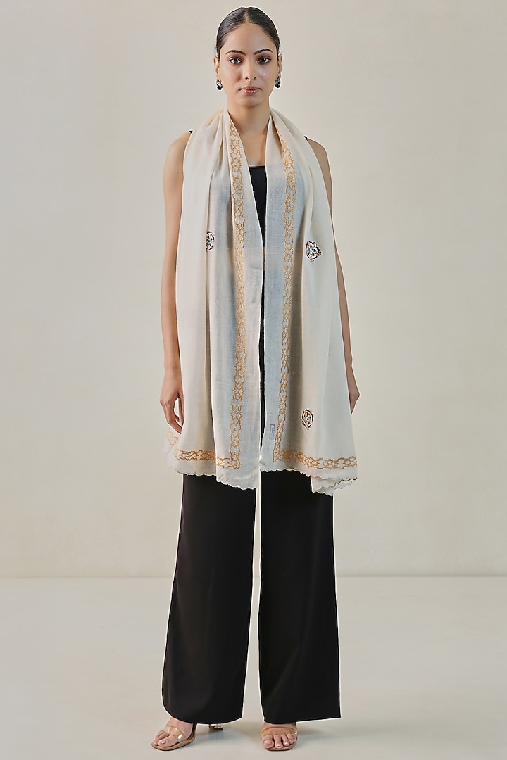 Ivory Pashmina Floral Machine Embroidered Stole by Shaza at Pernia's Pop Up Shop