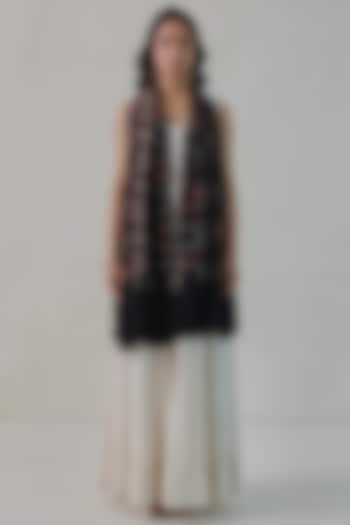 Black & Red Pashmina Embroidered Stole by Shaza at Pernia's Pop Up Shop