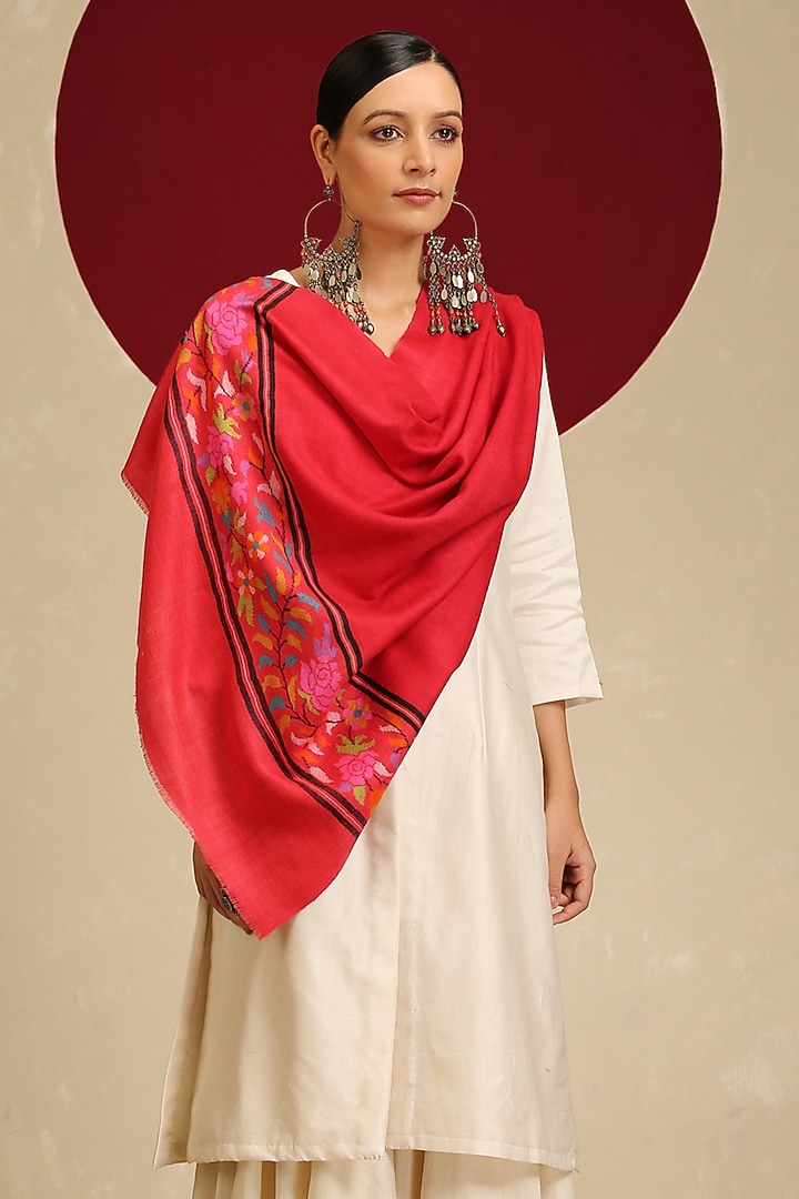 Red Handloom Pashmina Kani Weave Stole by Shaza at Pernia's Pop Up Shop