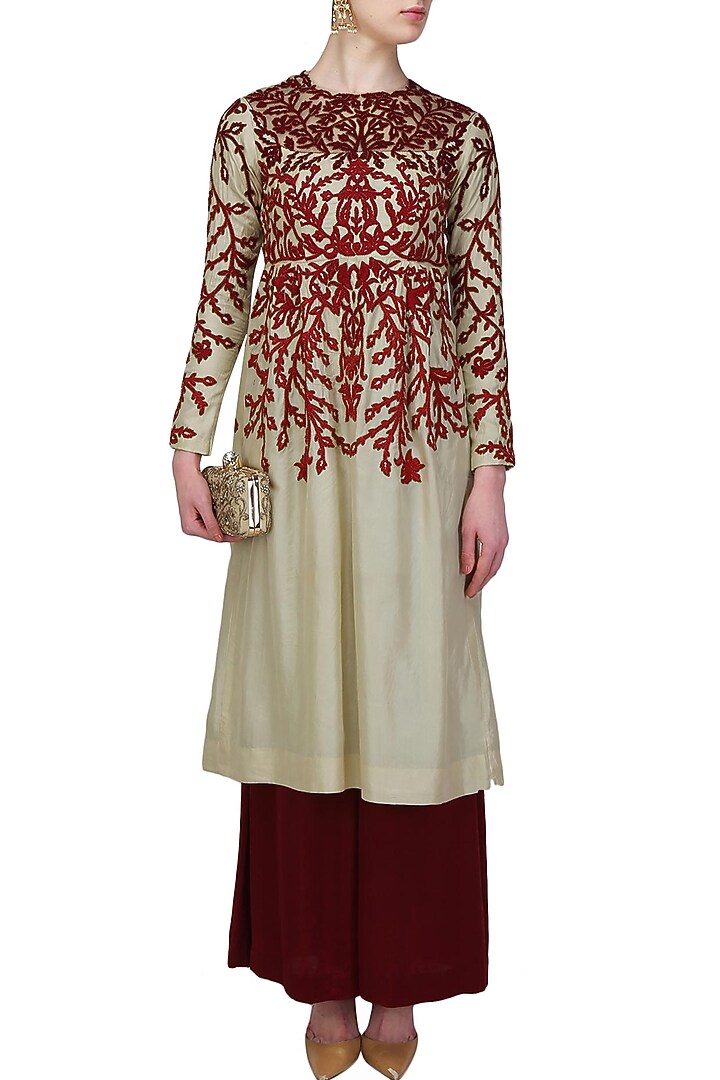 Cream and red floral thread embroidered kurta and maroon palazzo pants set available only at Pernia's Pop Up Shop.