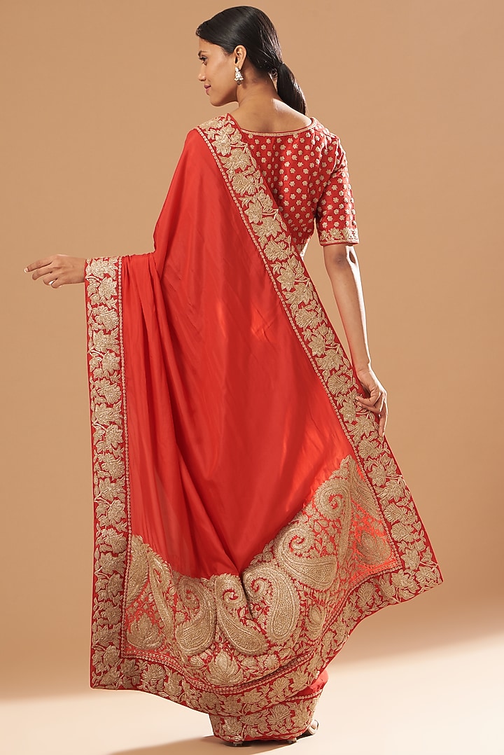 Red Wedding Saree Set With Embroidery by Sheetal Batra at Pernia's Pop Up Shop