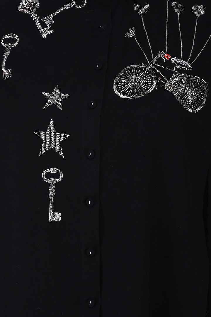 Black key, bicycle and stars motifs shirt cape available only at Pernia's Pop Up Shop.