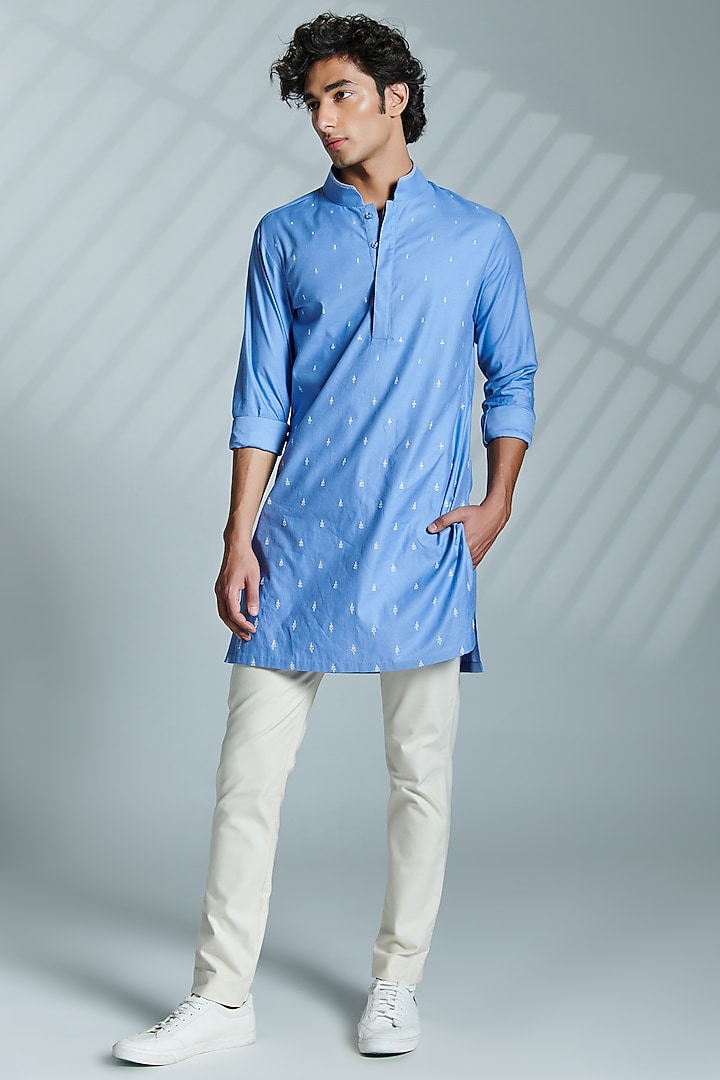 Light Blue Cotton Embroidered Kurta by S&N by Shantnu Nikhil Men at Pernia's Pop Up Shop