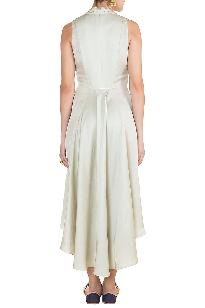 Grey Embroidered Tailcoat Tunic by Shilpa Reddy at Pernia's Pop Up Shop