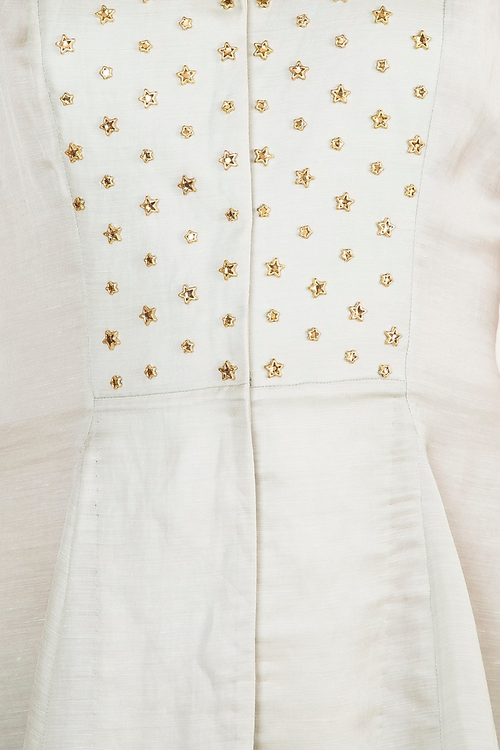 Grey Embroidered Tailcoat Tunic by Shilpa Reddy at Pernia's Pop Up Shop