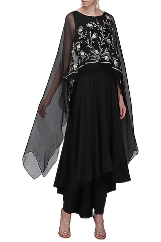 Black Embroidered Anarkali Set by Shilpa Reddy
