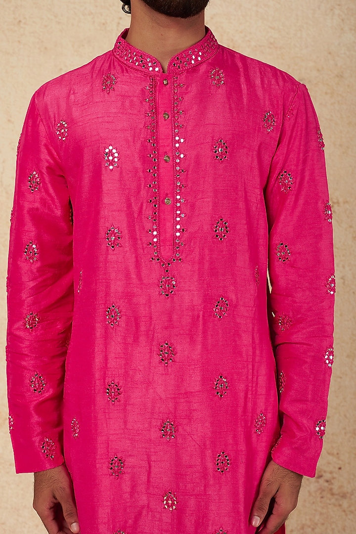 Fuchsia Silk Mirror Embroidered Kurta Set by sharad raghav men at Pernia's Pop Up Shop