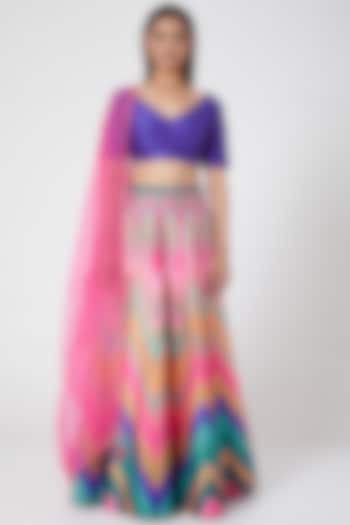 Green Embroidered Skirt Set by SIDDHARTHA BANSAL