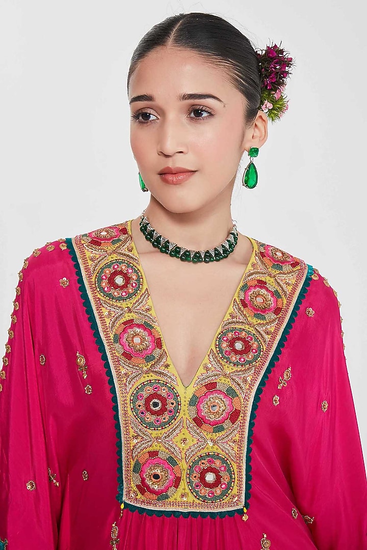 Rani Pink Habutai Silk Mirror Hand Embroidered Kaftan Set by SIDDHARTHA BANSAL at Pernia's Pop Up Shop